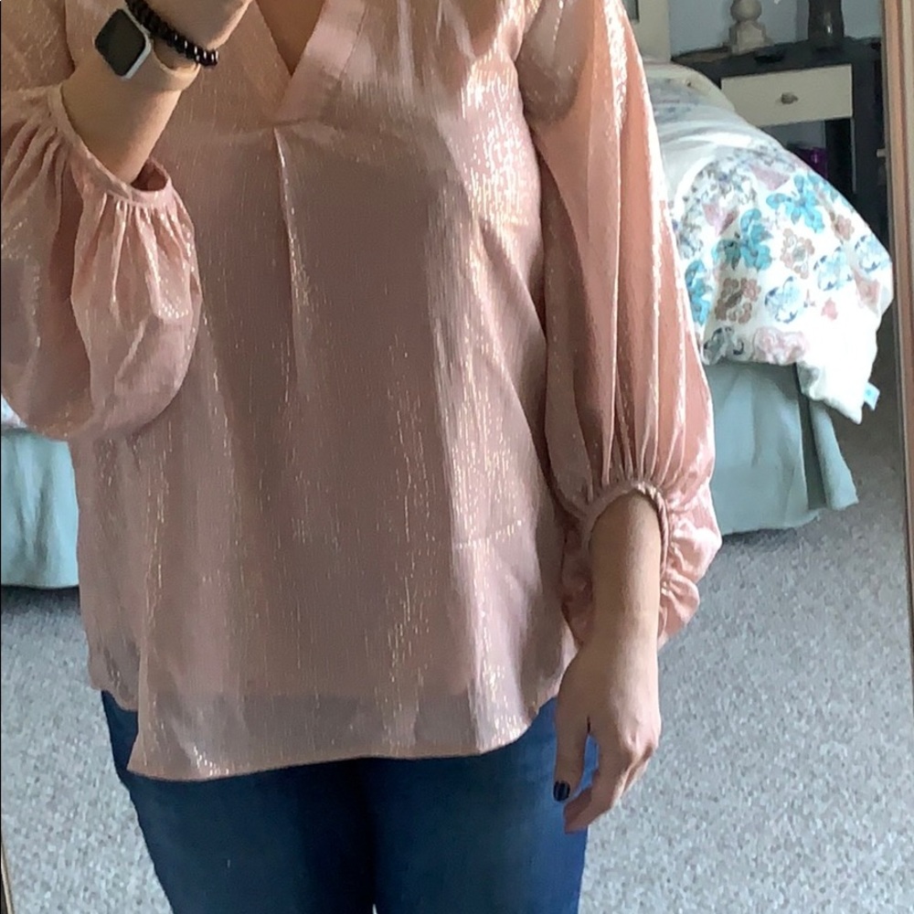 Adorable 3/4 ballon sleeve blush pink top